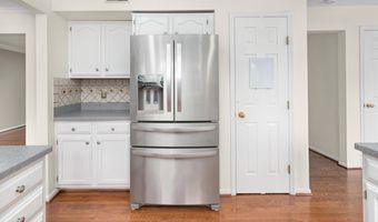 20752 LAPLUME, Ashburn, VA 20147