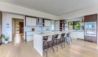 289 Ledgewood Dr, Bethlehem, NH 03574