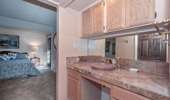 7402 E CAREFREE Dr 214, Carefree, AZ 85377