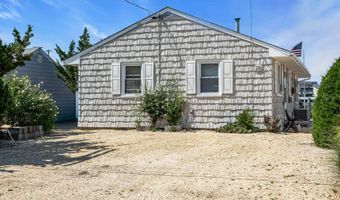 281 Sandlewood Dr, Bayville, NJ 08721