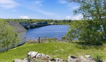 17 Footbridge Rd, Belfast, ME 04915