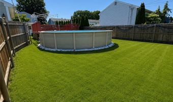 52 Tiffany St, North Providence, RI 02904
