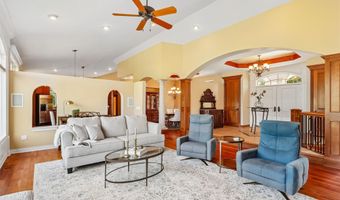 25173 Pin Oak Dr, Adel, IA 50003