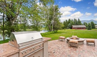 1160 Swan Horseshoe Dr, Bigfork, MT 59911