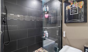 18061 Biscayne Blvd PH01, Aventura, FL 33160