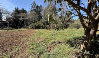 1300 HAMPTON Rd, Brookings, OR 97415
