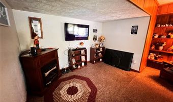 8360 Club Ln, Alma, IL 62807