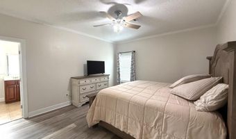 93 Oak Forrest Dr, Adel, GA 31620