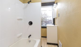 258 Oberlin Ct, Akron, OH 44311