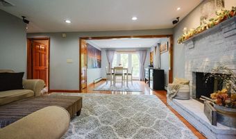 70 Plain St E, Berkley, MA 02779
