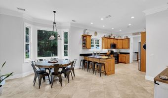 4 Hidden Lake Ct, Bluffton, SC 29910