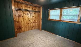 9 Village Dr, Brattleboro, VT 05301