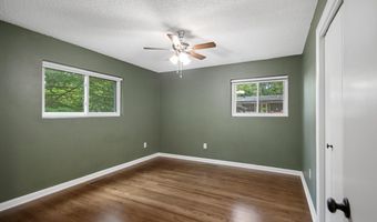721 W Narroway St, Benton, AR 72019