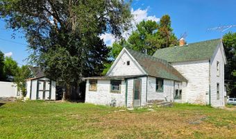 214 S 4th St, Bridger, MT 59014