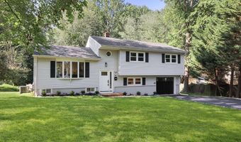 76 Swartzel Dr, Middletown, NJ 07748