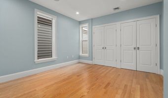 111 B St 8, Boston, MA 02127