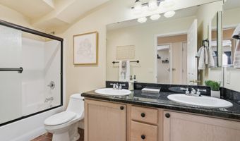 9777 N CHEMEHLEVI Dr, Casa Grande, AZ 85122