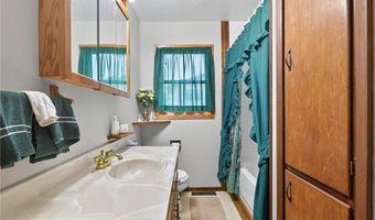 1227 5th St, St. Paul Park, MN 55071