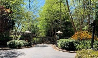 490 Barnett Shoals Rd 819, Athens, GA 30605
