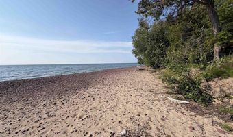 5912 5 Mile Pt Rd, Allouez, MI 49805