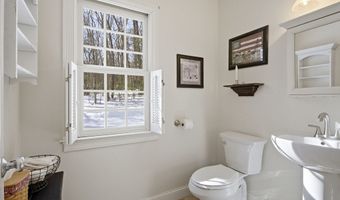 11 Quail Run, Bolton, MA 01740