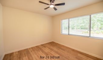 2302 Twin Lakes Dr, Bainbridge, GA 39819
