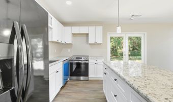 53 Bay Shore Dr, Apalachicola, FL 32320