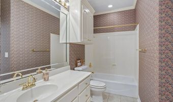 525 Ridge Cir, Brandon, MS 39047