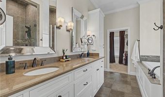 8424 Preston Trl, Bentonville, AR 72712