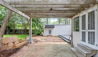 1021 Summit Dr, Albany, GA 31707