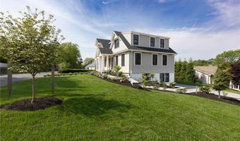 35 Coggeshall Ave, Newport, RI 02840