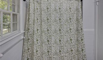 1037 Robbins St, Asheboro, NC 27203