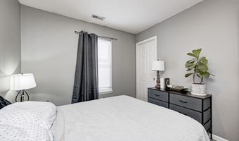 1362 Bluff View Ct, Indianapolis, IN 46217