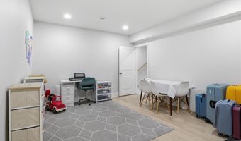 22773 ORCHARD GROVE Dr, Ashburn, VA 20148