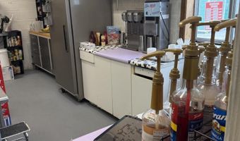 304 S Market St, Alton, MO 65606