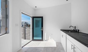 2988 1st Ave, Avalon, NJ 08202