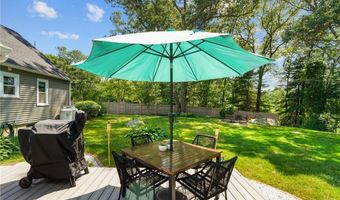 40 Queen St, North Kingstown, RI 02852