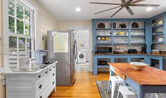 123 CORAL St, Beach Haven, NJ 08008