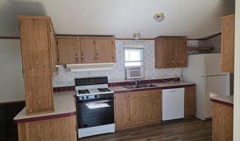 520 SHIRLEY St, Bloomfield, NM 87413