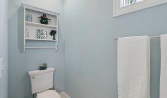 40418 N South Newport Dr, Antioch, IL 60002