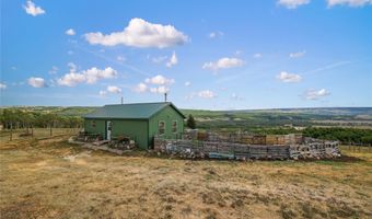 27 Skyline Dr, Babb, MT 59411