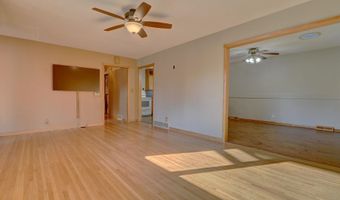 201 4th St, Armstrong, IA 50514