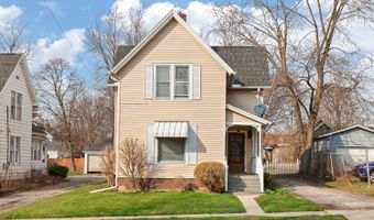 907 E Hunt St, Adrian, MI 49221