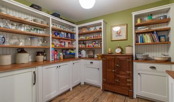 29 Dashney Rd, Burke, VT 05832