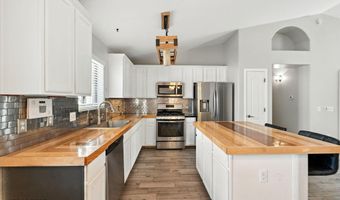 786 W Calle Ormino, Sahuarita, AZ 85629