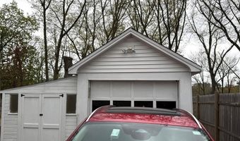32 Hopkins Ter, Cumberland, RI 02864