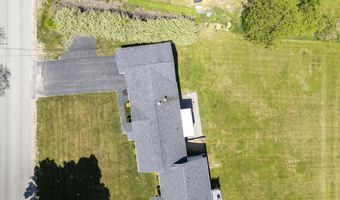 192 Depot Rd, Belgrade, ME 04917