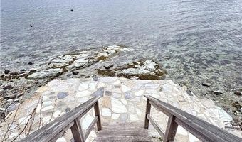 41 Walcott Ave, Jamestown, RI 02835