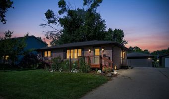 230 NW Arlan Dr, Ankeny, IA 50023
