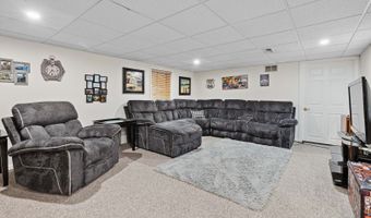 1801 Arbordale Ln, Algonquin, IL 60102